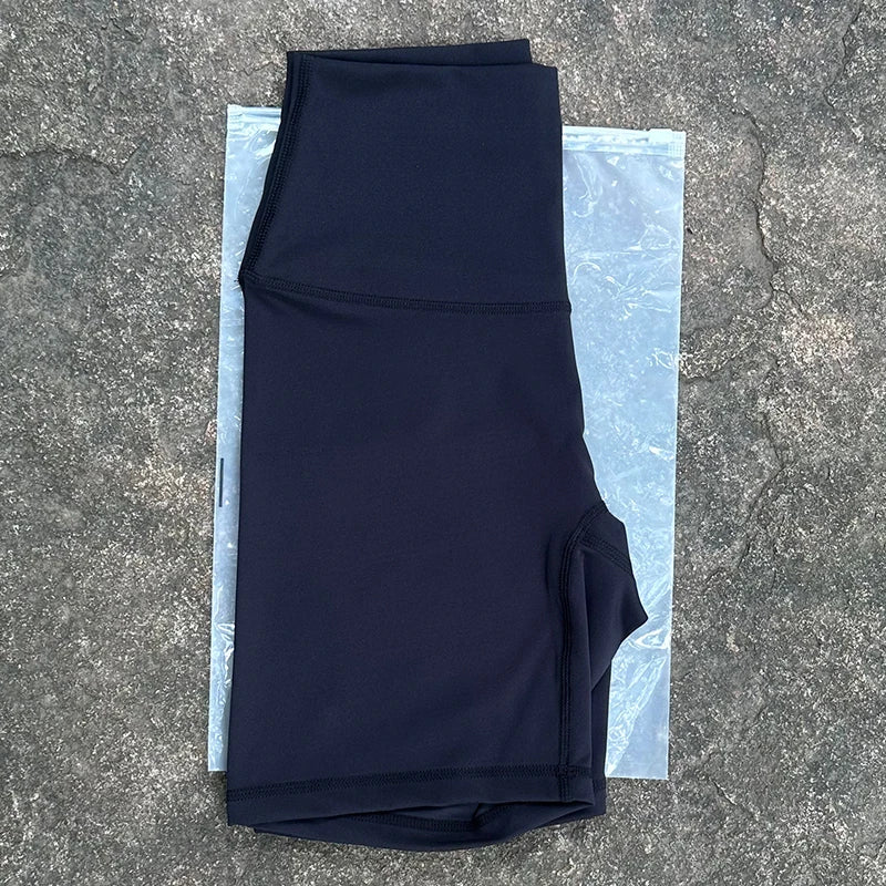 Spodenki damskie push-up – wysoki stan, sport