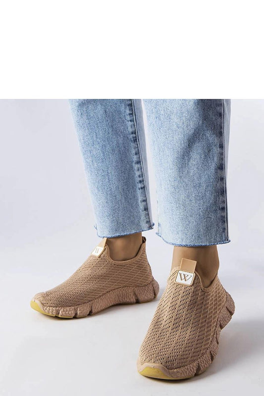 Beżowe wsuwane sneakersy Yellville - Solea