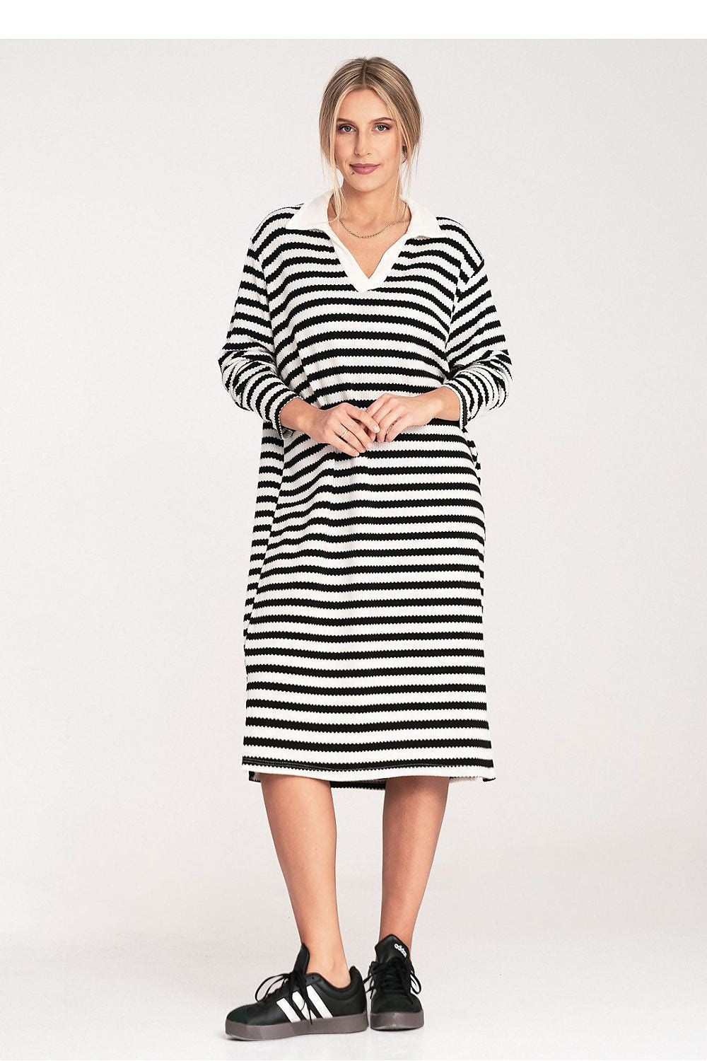 Sukienka Model M1098 Black/White - Figl