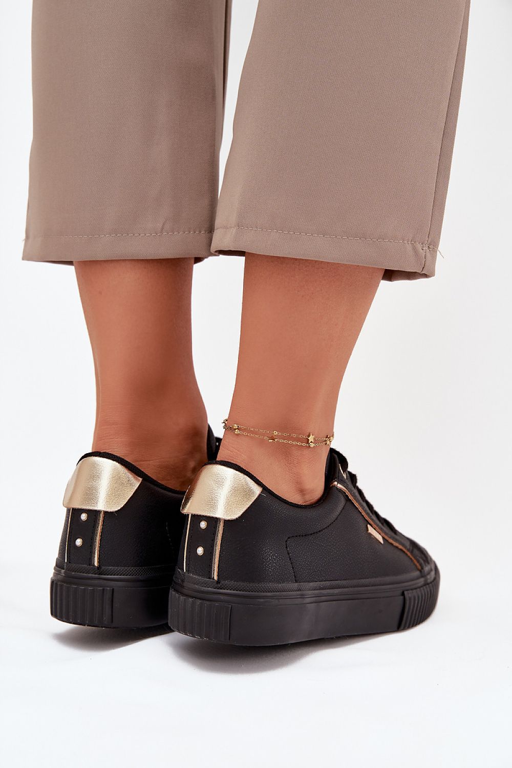 Buty Sportowe Model Big Star SS274025 Black/Gold - Step in style