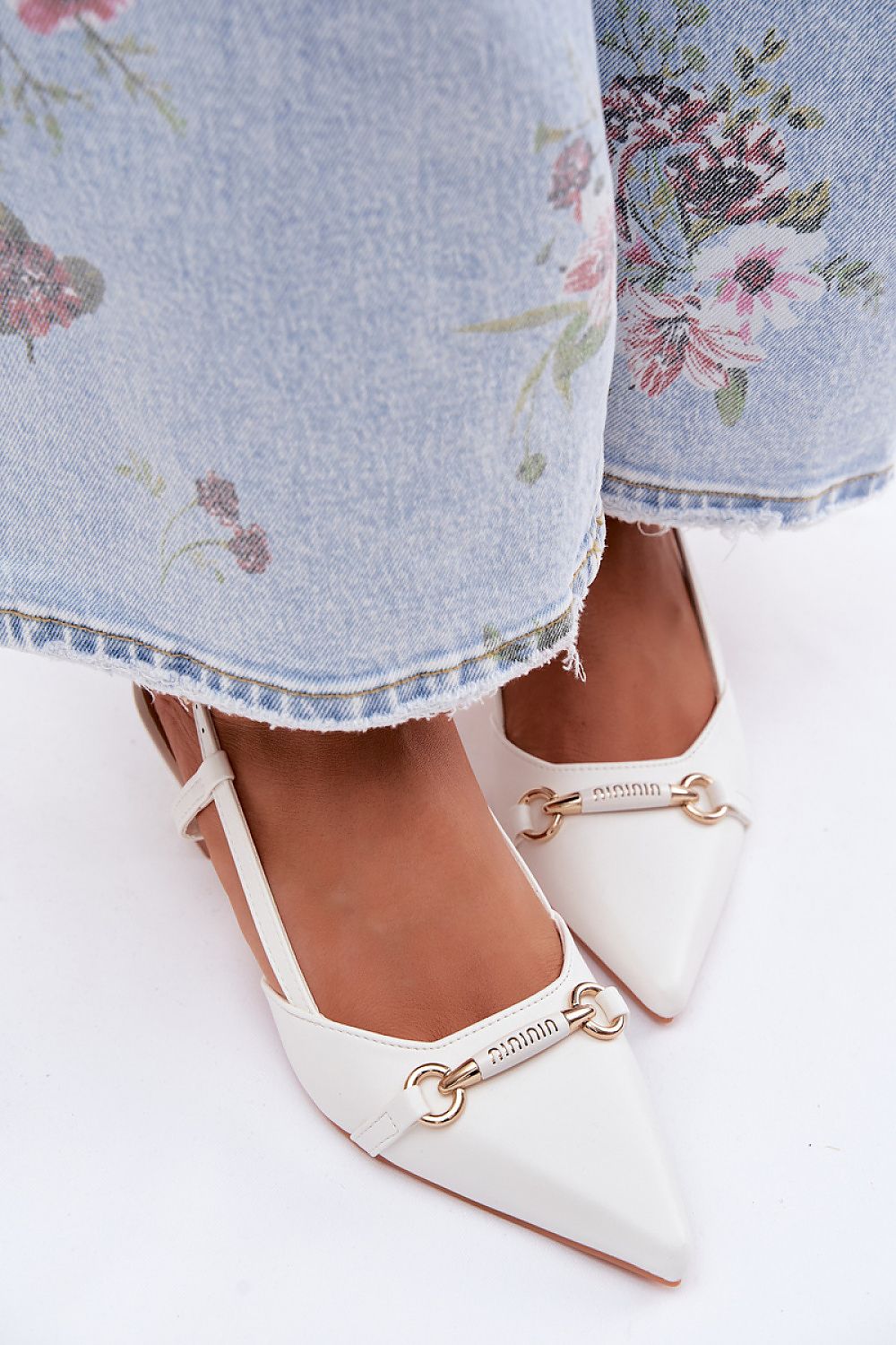 Sandały Model Felessa H8-520A White - Step in style