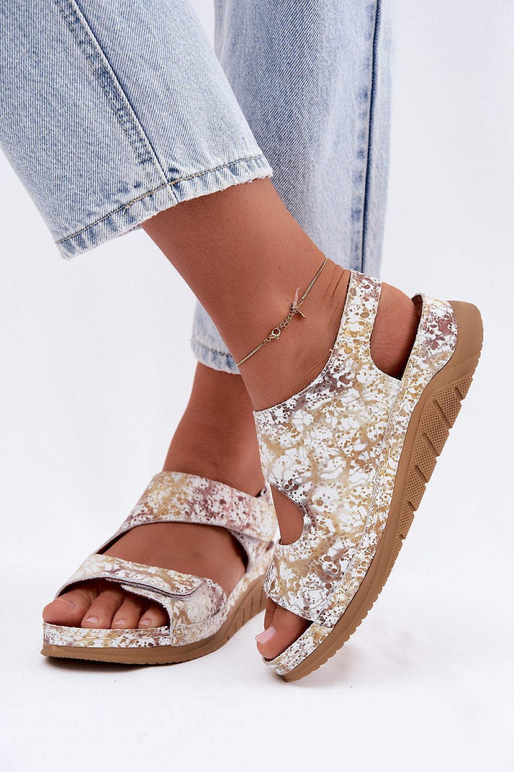 Sandały Model Maciejka L4495-32 White/Gold - Step in style