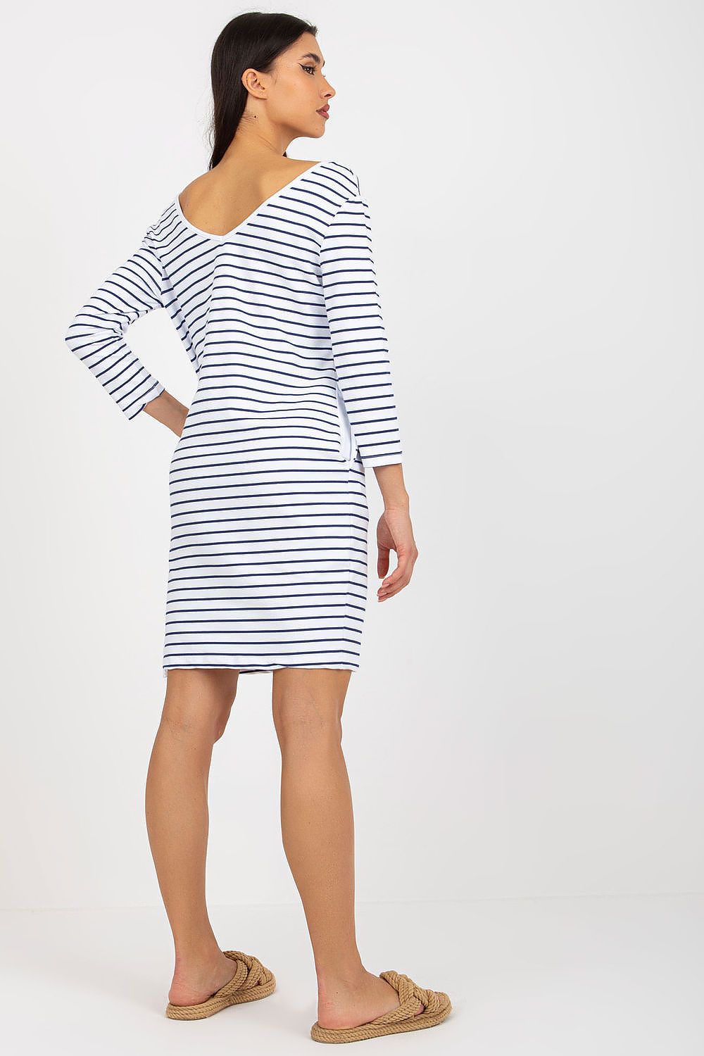 Sukienka Model TW-SK-BL-1010.74 White/Navy - Och Bella