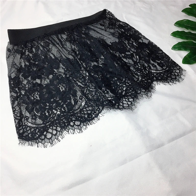 Mini spódnica z tiulu i koronki – transparentna, elegancka, letnia — biała — Spódnice — EldoradoShop