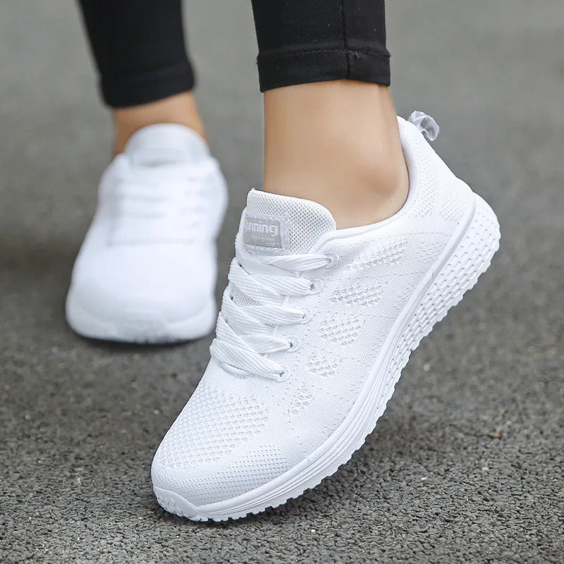 Buty casual damskie – siatkowe, na płaskiej podeszwie — Obuwie — EldoradoShop
