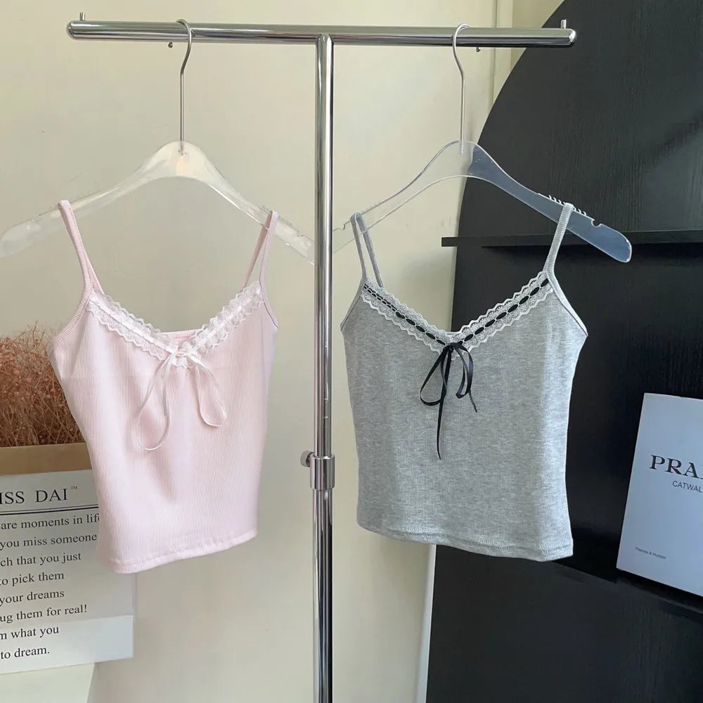 Koronkowy top z kokardą y2k – elegancki, crop top, streetwear — biała — Topy — EldoradoShop