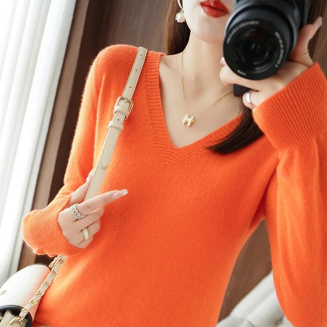 Sweter V-neck slim fit – kobiecy, 2026 — Swetry — EldoradoShop