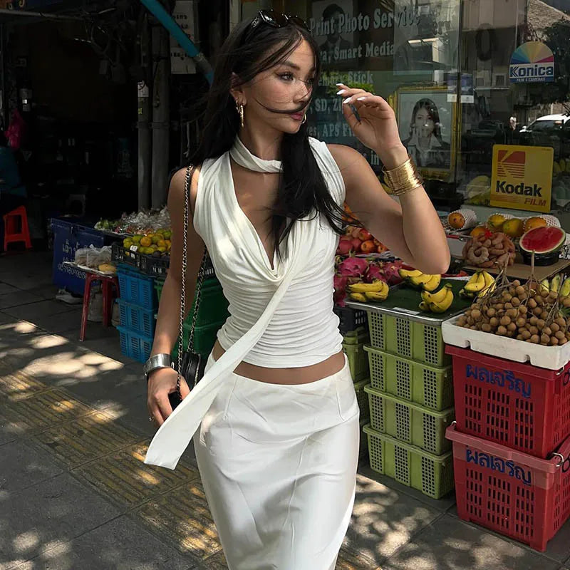Letni top na ramiączkach – V-neck, elegancki, dopasowany — Topy — EldoradoShop