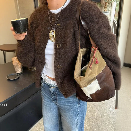 Kardigan jednorzędowy – jesienny, kobiecy