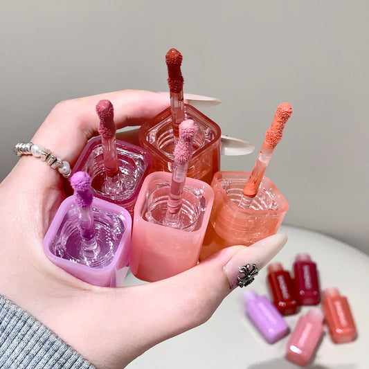 Płynny róż nawilżający SHAQINUO – efekt blasku