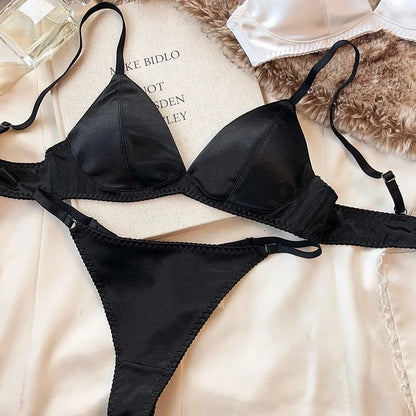 Komplet bielizny damskiej – jedwabisty, bezfiszbinowy, elegancki — Bielizna — EldoradoShop