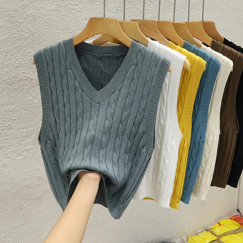 Bezrękawnik sweter V-neck – damski, klasyczny — Swetry — EldoradoShop