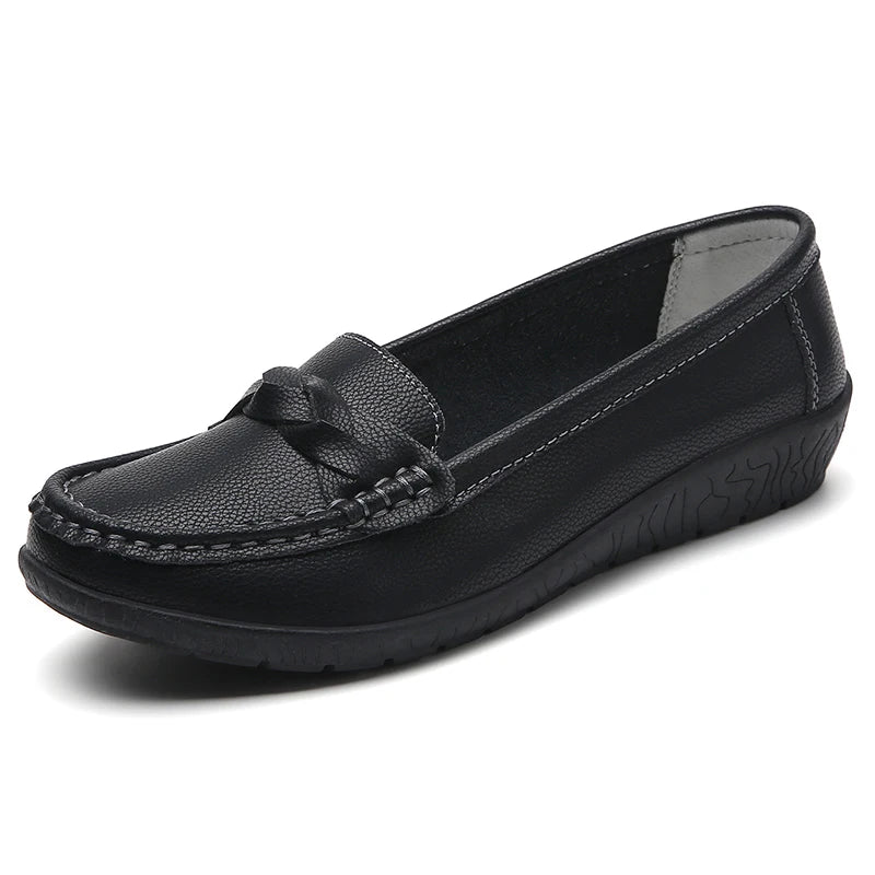 Mokasyny damskie slip-on – skórzane, płaskie — Obuwie — EldoradoShop
