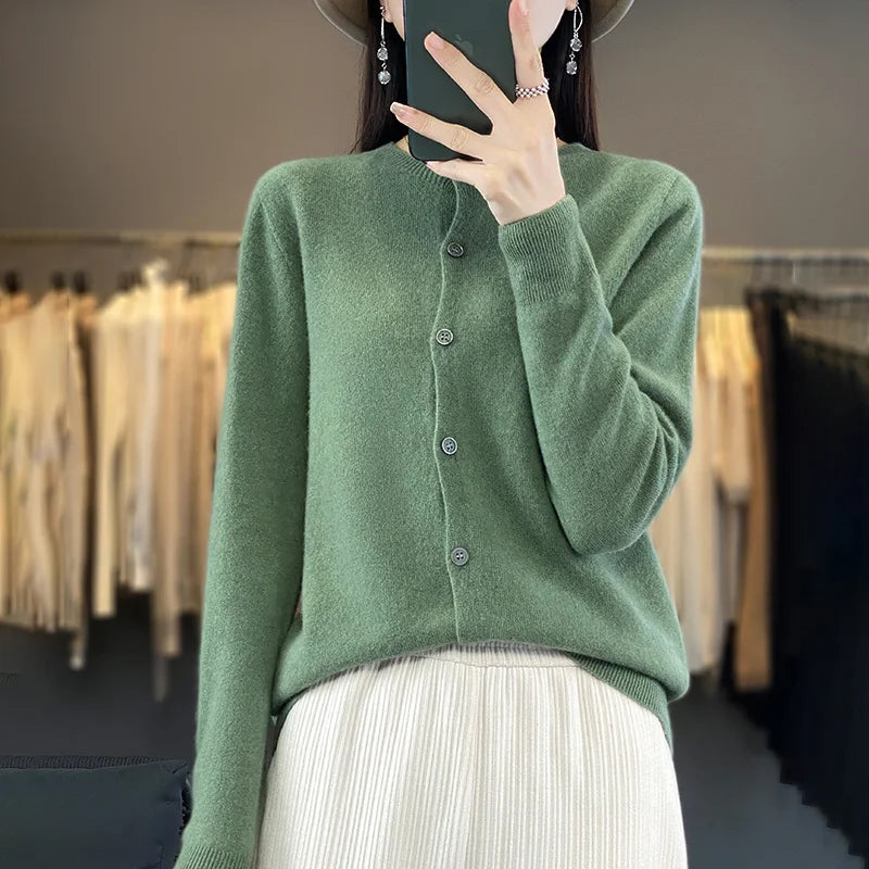 Kardigan merino 100% – zapinany, kobiecy, podstawowy — Swetry — EldoradoShop