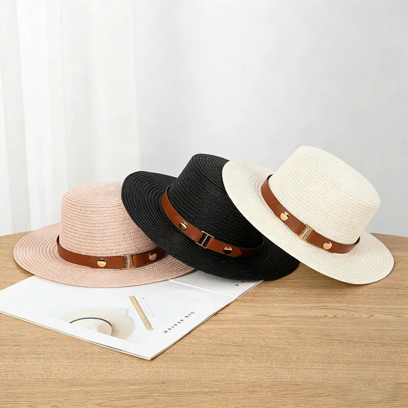 Damski słomkowy kapelusz letni – płaska główka, ochrona UV, plaża