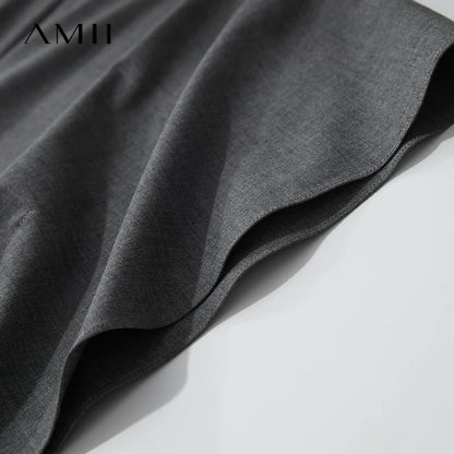 Minimalistyczna sukienka H-line – krótki rękaw, 2026 — Sukienka — EldoradoShop