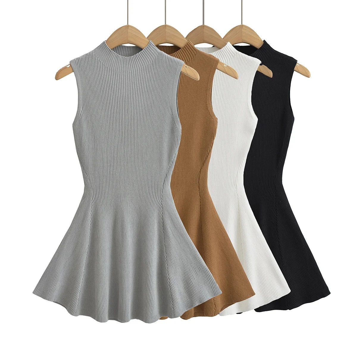Dzianinowa sukienka mini bodycon – letnia, elegancka — Sukienka — EldoradoShop
