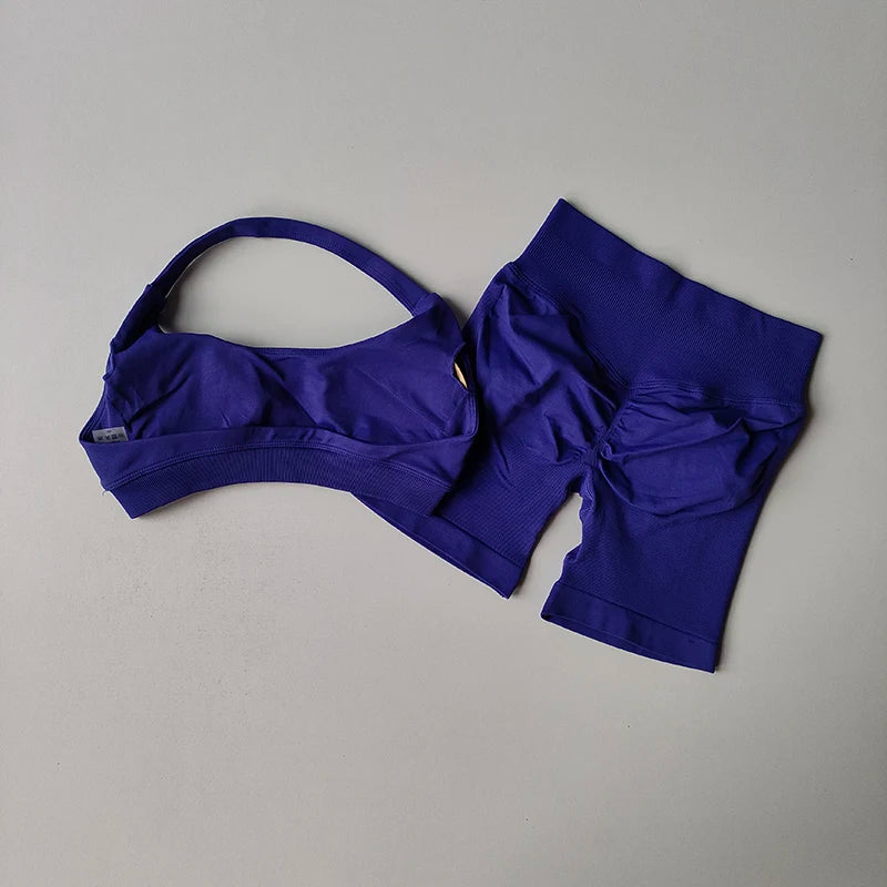Sportowy komplet fitness – biustonosz i spodenki, wysoki stan — Szorty — EldoradoShop