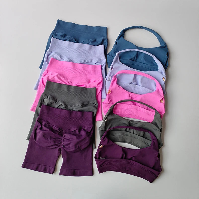 Sportowy komplet fitness – biustonosz i spodenki, wysoki stan — Szorty — EldoradoShop