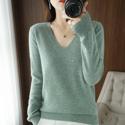 Sweter V-neck slim fit – kobiecy, 2026 — Swetry — EldoradoShop