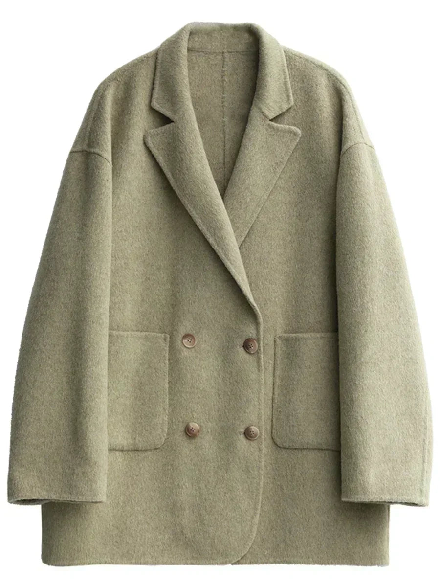 Wełniany płaszcz damski dwurzędowy – retro, elegancki, jesień/zima 2026 — Kurtki — EldoradoShop