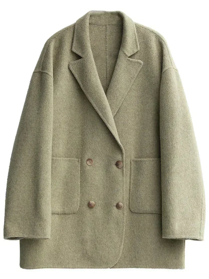 Wełniany płaszcz damski dwurzędowy – retro, elegancki, jesień/zima 2026 — Kurtki — EldoradoShop