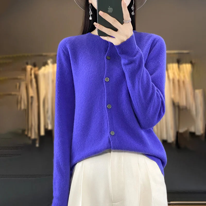Kardigan merino 100% – zapinany, kobiecy, podstawowy — Swetry — EldoradoShop