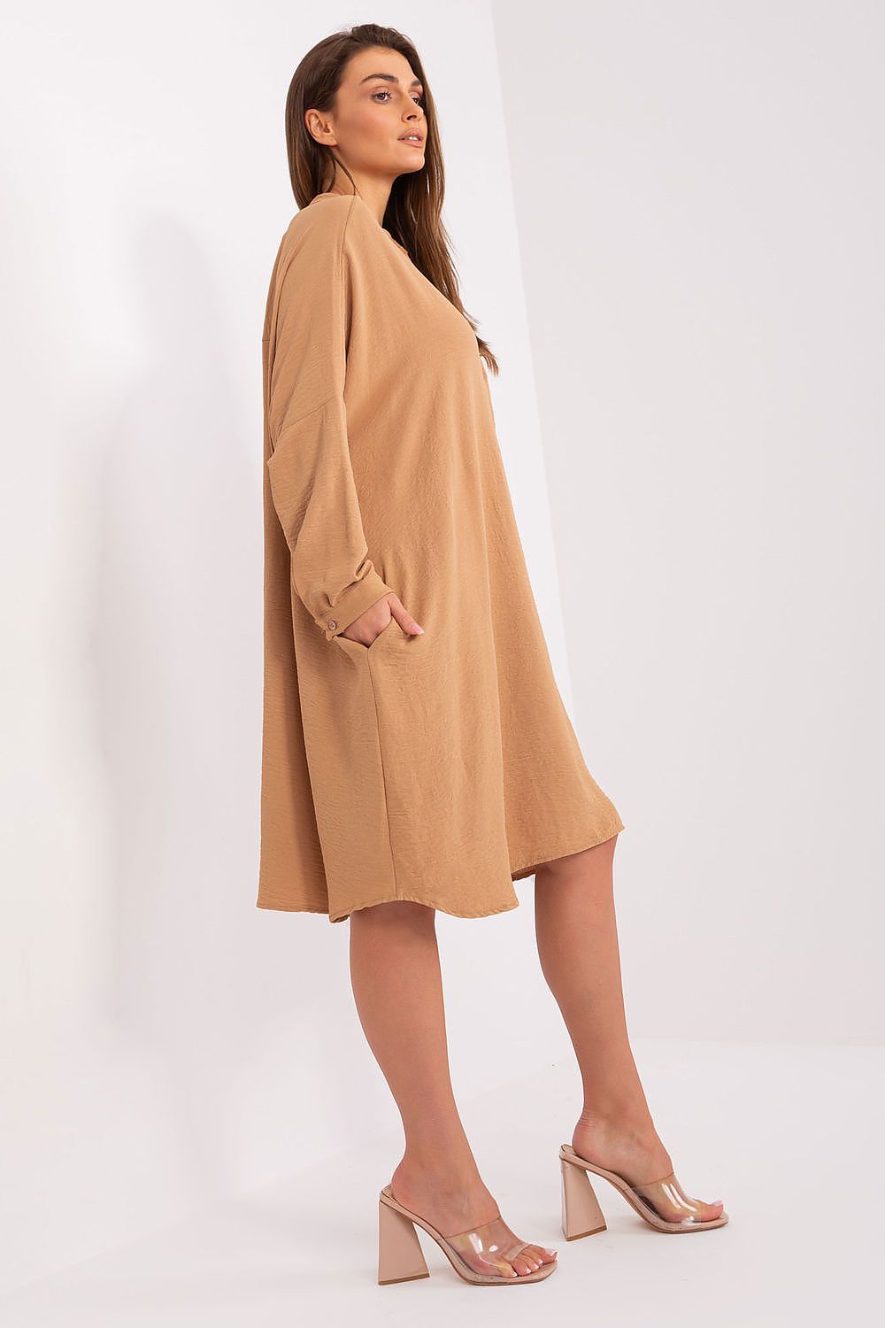  Sukienka Model DHJ-SK-15506A.94P Camel - Italy Moda 