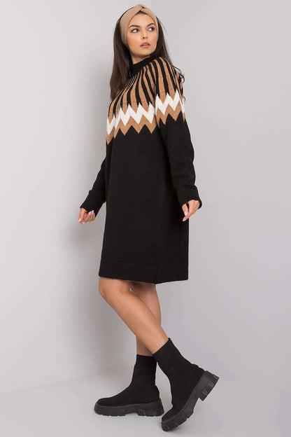  Sukienka Model LC-SK-0098.37X Black - Rue Paris 