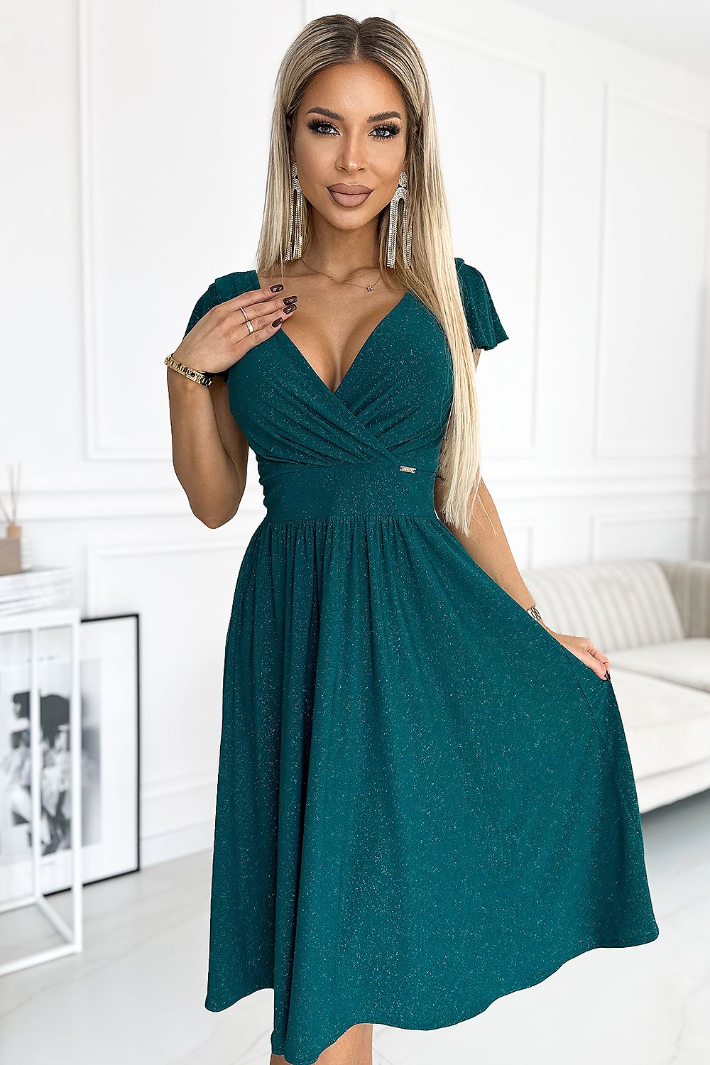  Sukienka Model Matilde 425-6 Green Brokat - Numoco 