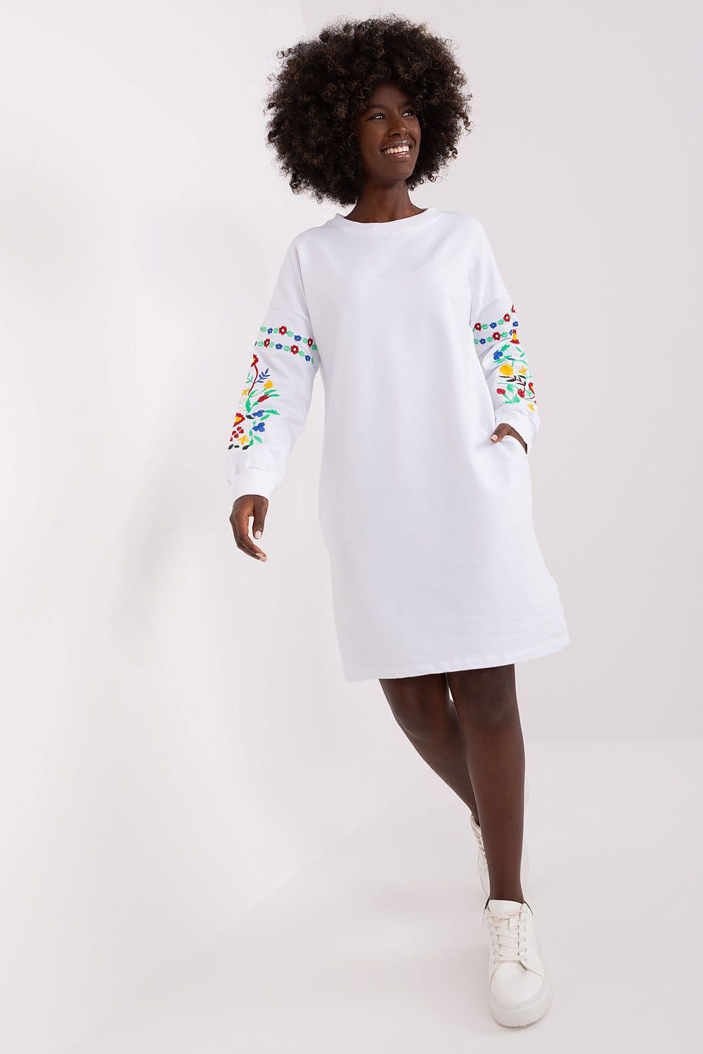  Sukienka Model RV-SK-8979.94P White - Rue Paris 