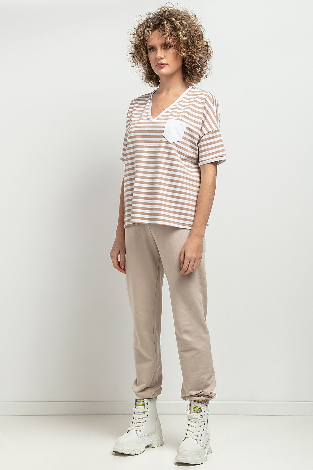   Bluzka Model T393/12 White/Beige Paski - Tessita 