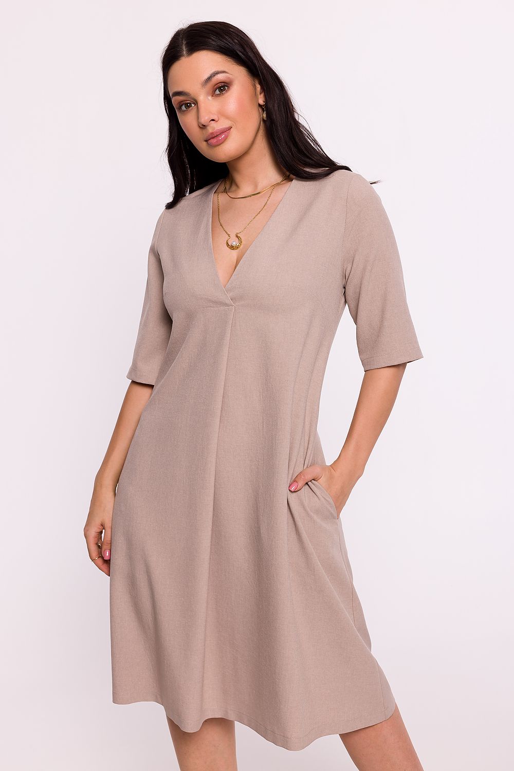  Sukienka Model B280 Beige - BeWear 