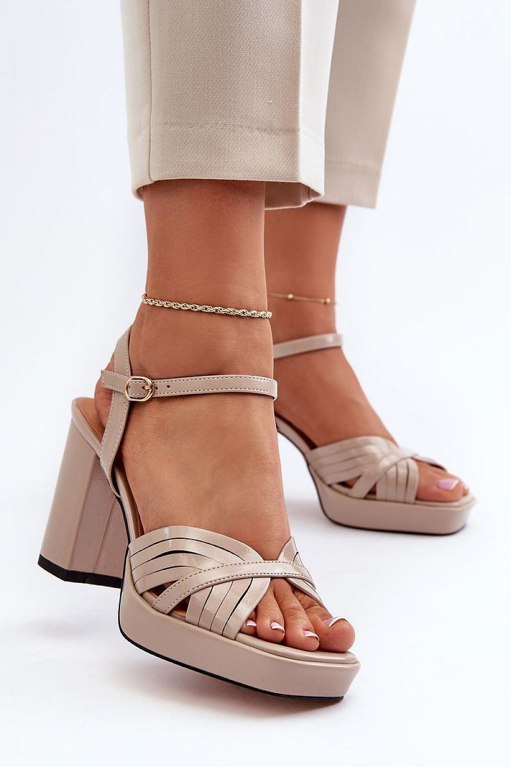  Sandały Model DA MR38-668 Beige - Step in style 