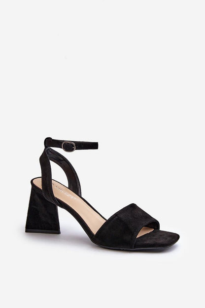  Sandały Model Upttima 17328 Black - Step in style 