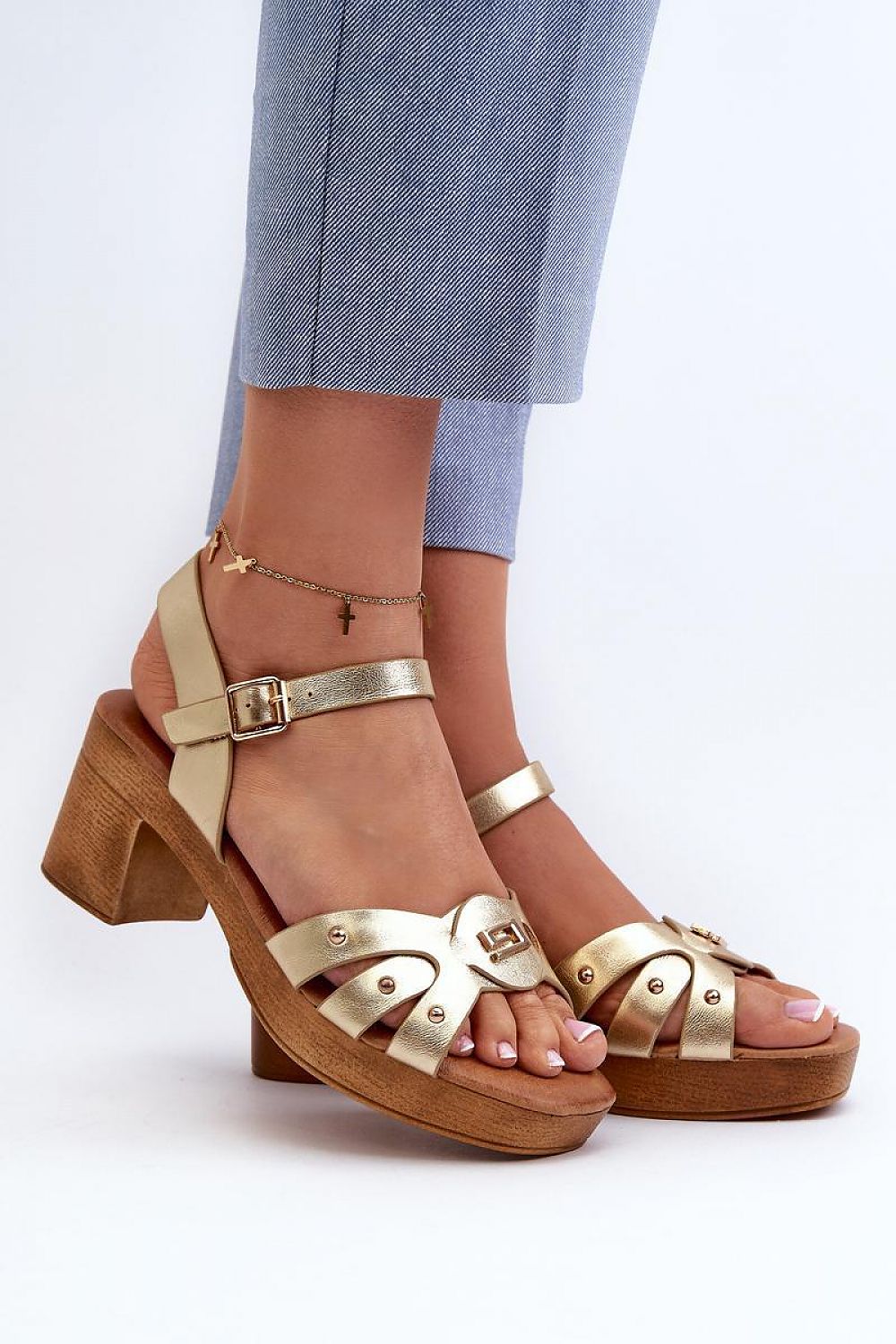  Sandały Model Assames 24SD98-6758 Gold - Step in style 
