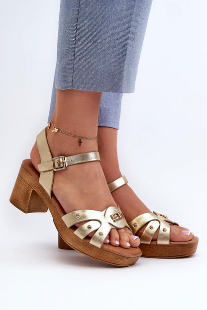  Sandały Model Assames 24SD98-6758 Gold - Step in style 