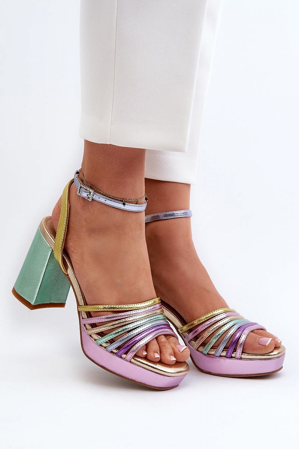  Sandały Model DA CR920 Multicolor Violet - Step in style 