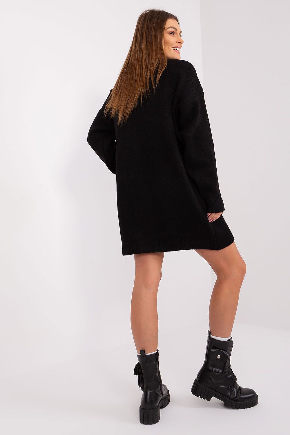  Sukienka Model BA-SK-0568-1.20 Black - Badu 