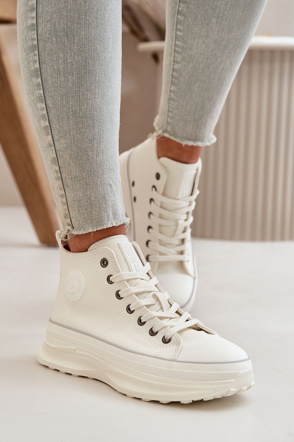   Trampki Model Big Star OO274064 White - Step in style 