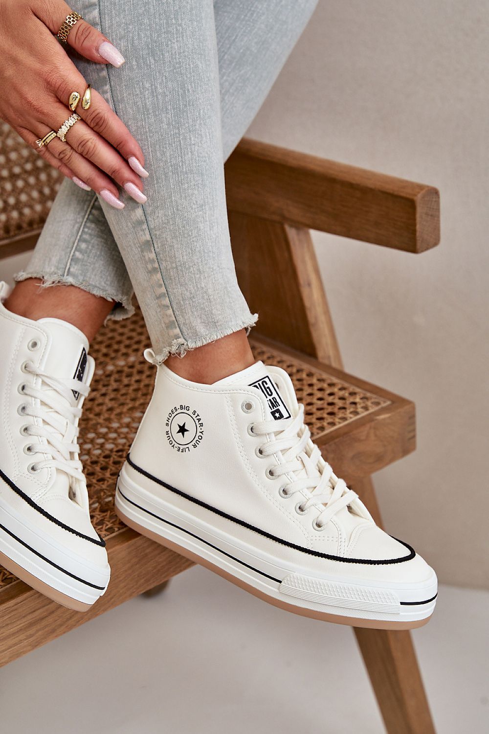   Trampki Model Big Star OO274061 White - Step in style 