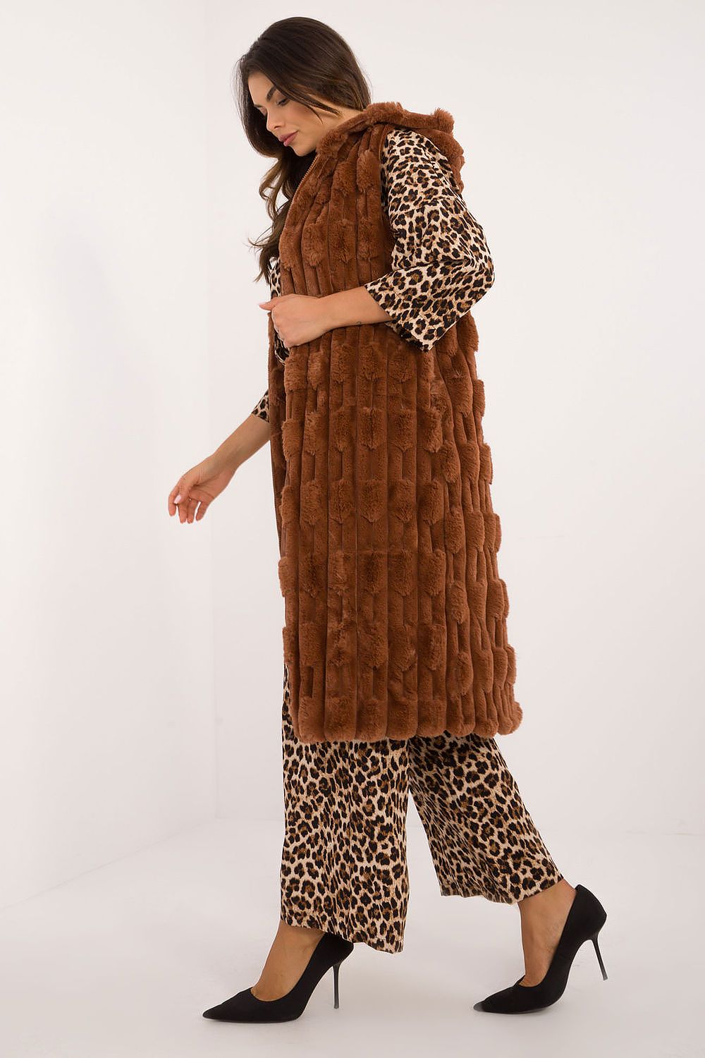   Kamizelka Model AT-KZ-2368-1.13 Light Brown - AT 