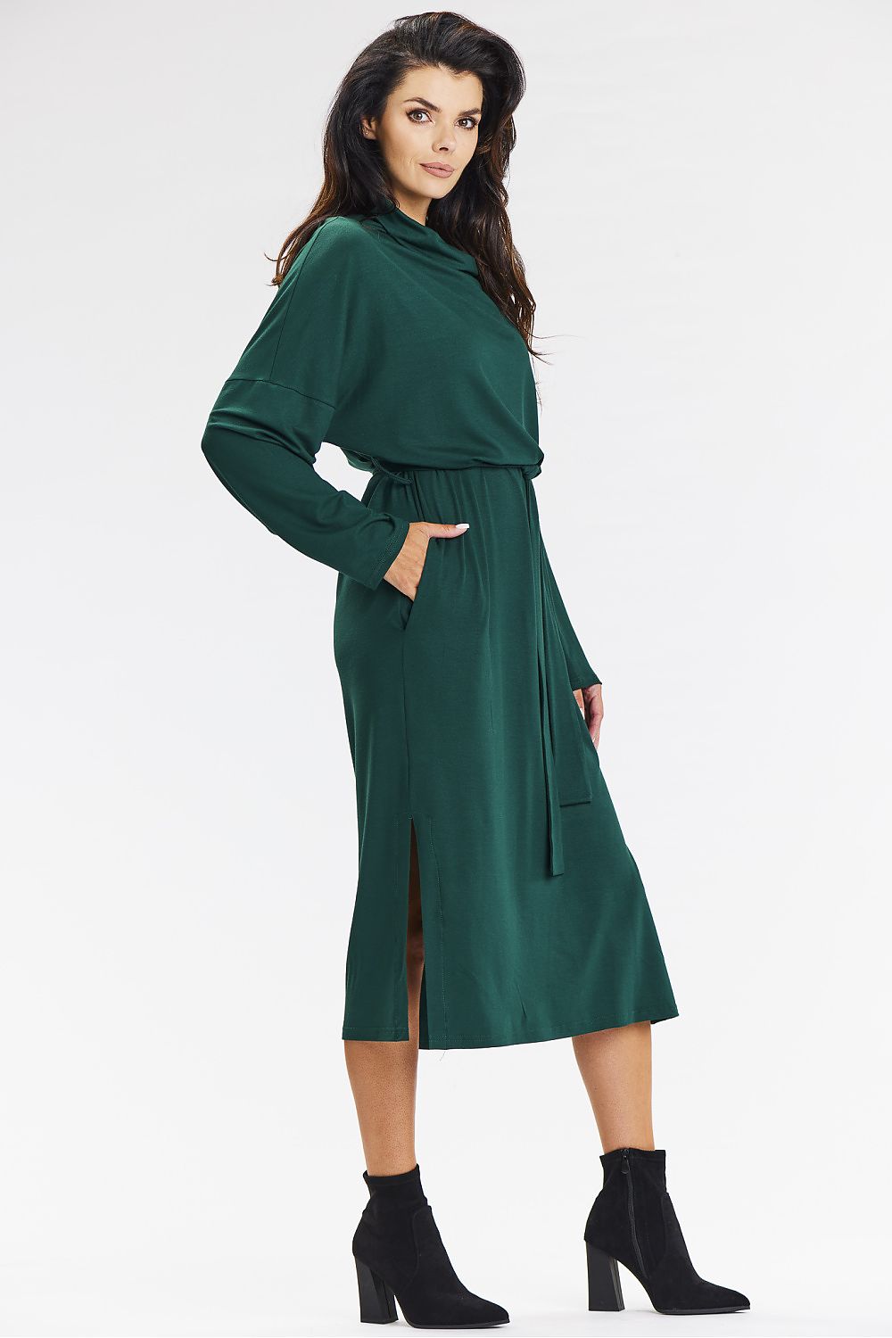  Sukienka Model A671 Bottle Green - awama 