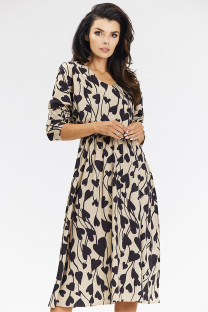  Sukienka Model A666 Beige/Black Hearts - awama 