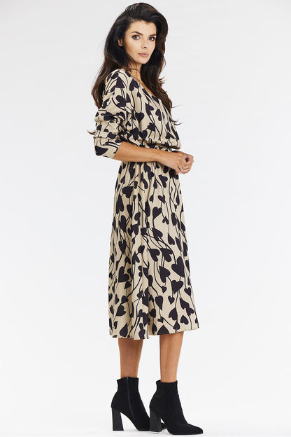  Sukienka Model A666 Beige/Black Hearts - awama 