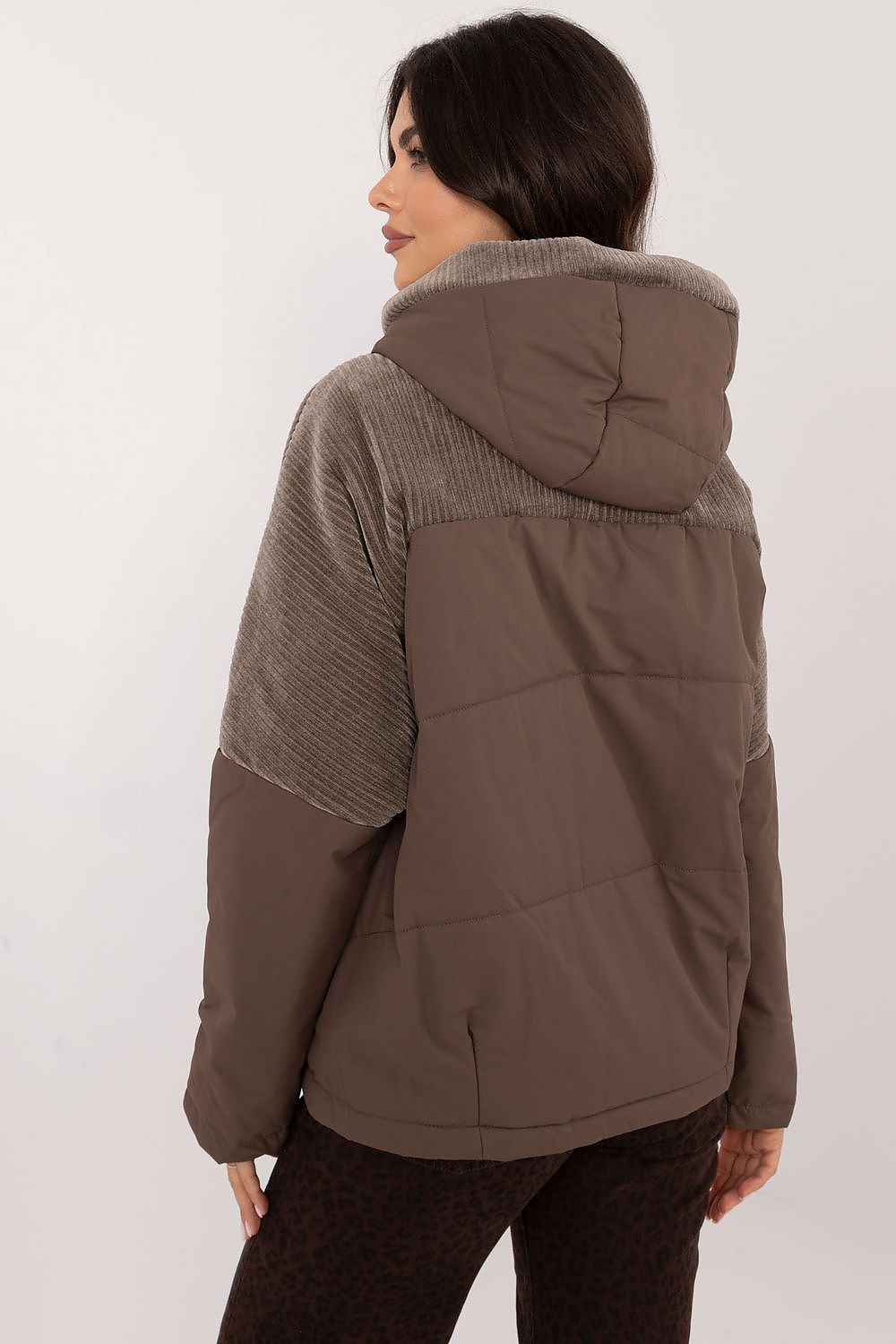   Kurtka Damska ModelMBM-KR-AJ218.42 Brown - MBM 
