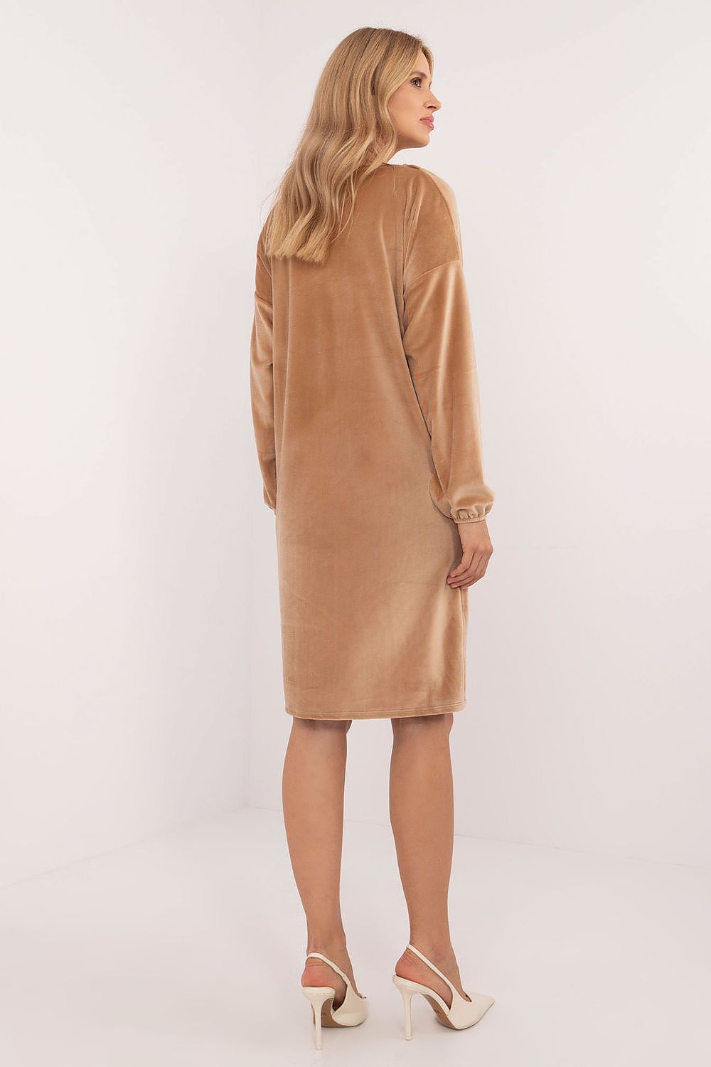  Sukienka Model DHJ-SK-19890.86P Camel - Italy Moda 