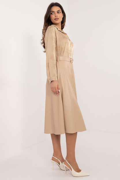  Spódnica Model DHJ-SD-A1997.76 Beige - Italy Moda 