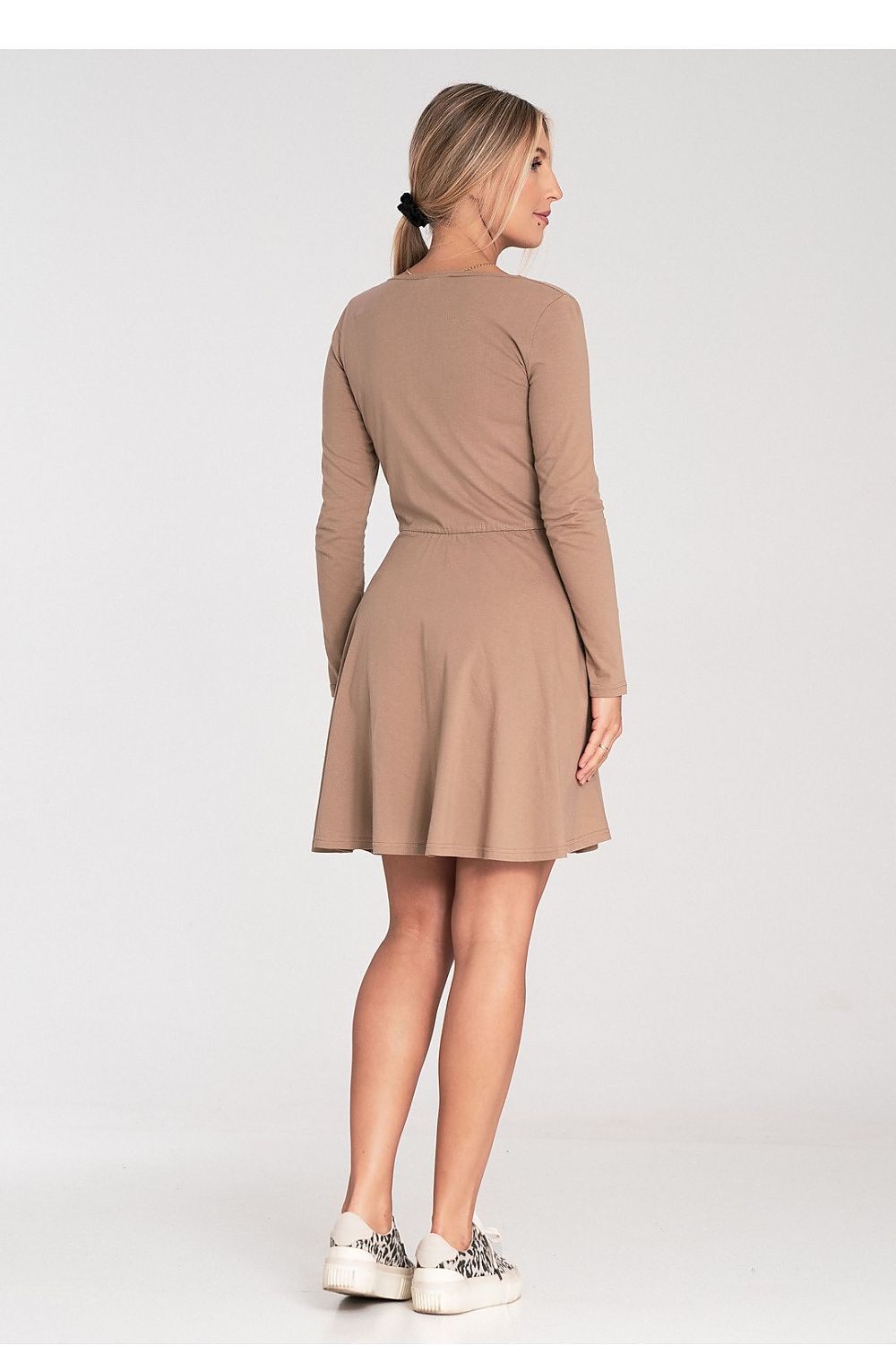  Sukienka Model M1050 Beige - Figl 