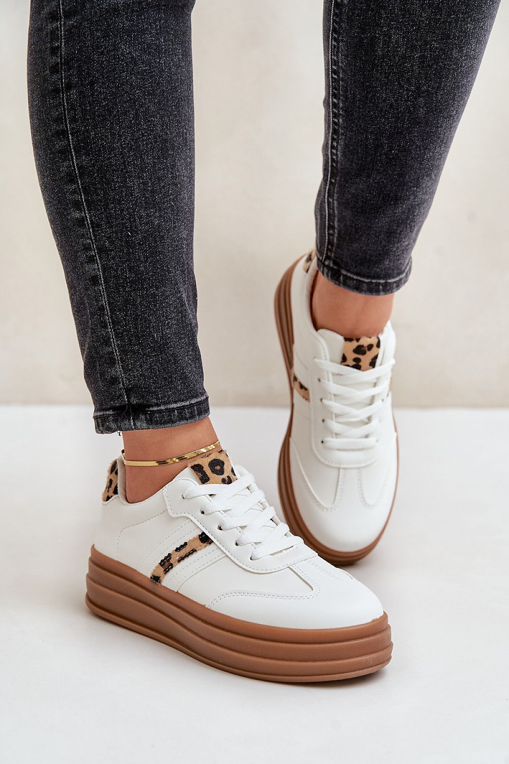   Buty Sportowe Model Dravinnia PC2802 White Leopard - Step in style 